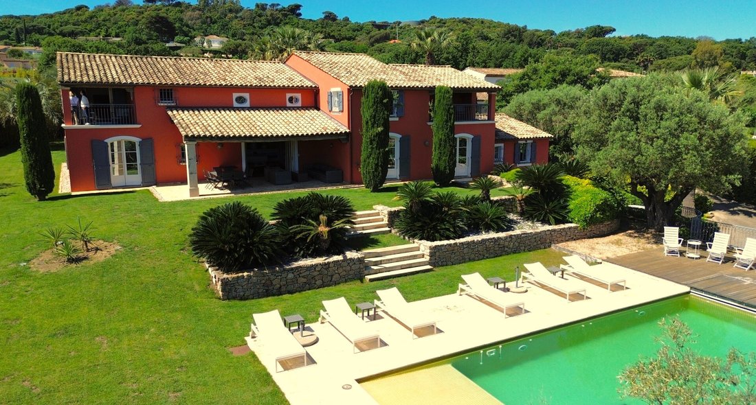 House in Zone Ouest Urbaine, Saint-Tropez, France 2 - 16712741