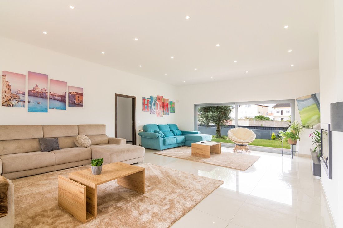 House in Atouguia da Baleia, Leiria District, Portugal 1 - 14393266