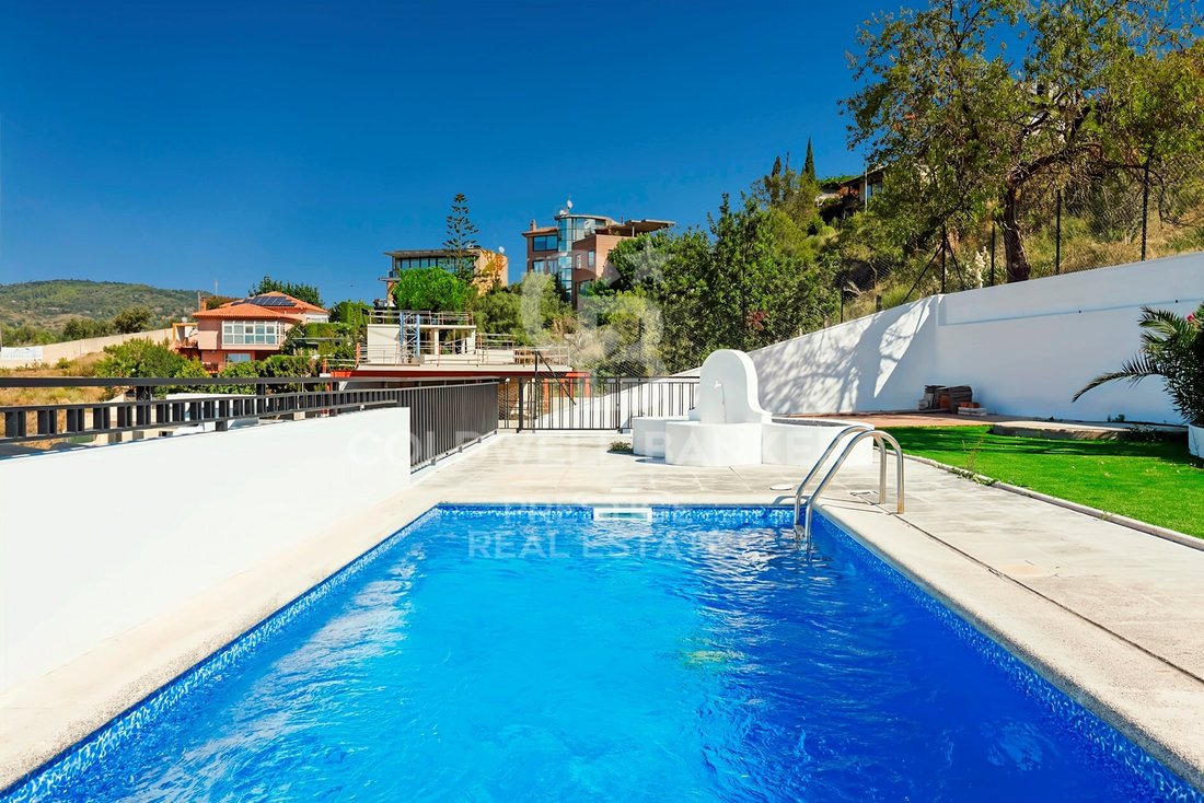 Villa in Esplugues de Llobregat, Catalonia, Spain 4 - 16374973