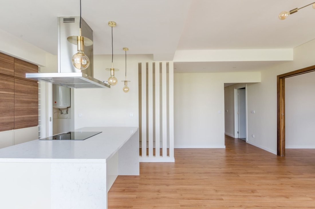 Apartment in Campolide, Lisbon, Portugal 3 - 15437309