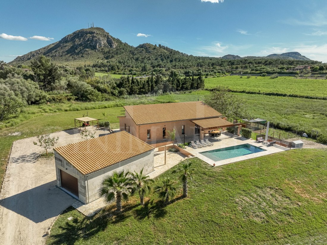 Finca in Alcudia, Balearic Islands, Spain 1 - 15541084