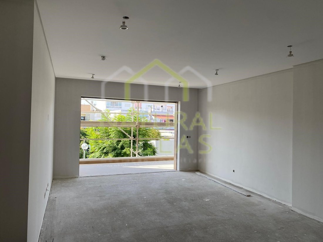 Apartment in Sao Miguel do Rio Torto e Rossio ao Sul do Tejo, Santarem District, Portugal 2 - 16488151