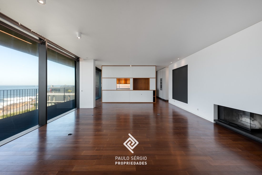 Appartamento a Santa Marinha e Sao Pedro da Afurada, Oporto, Portogallo 1 - 14860624