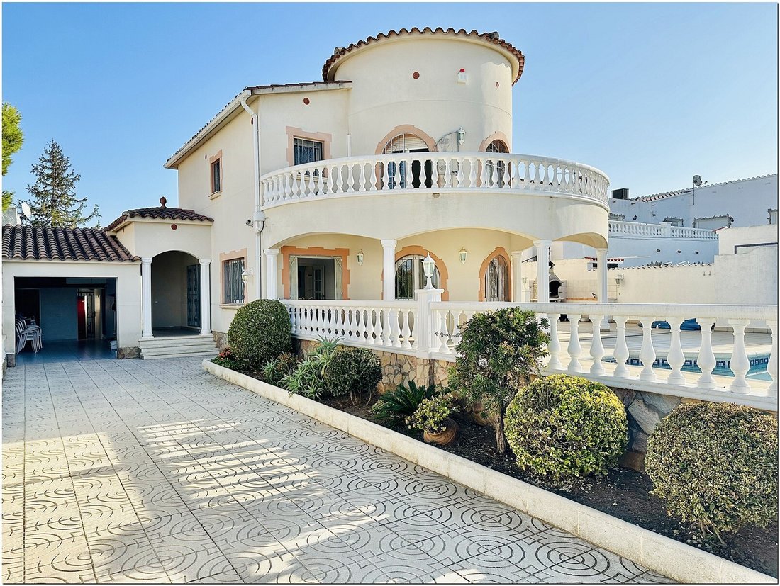 House in Empuriabrava, Catalonia, Spain 1 - 16392650