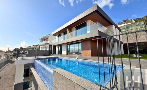 House in Santo Antonio, Madeira, Portugal 1
