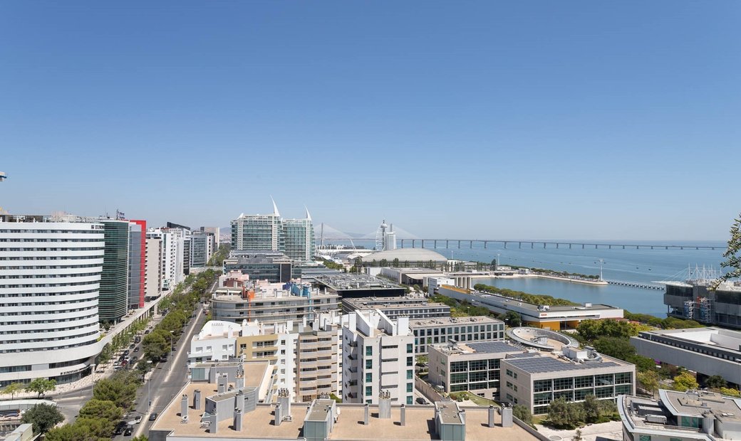 Apartment 4+1 Bedrooms With Balcony In Parque Das Nacoes, Lisbon ...