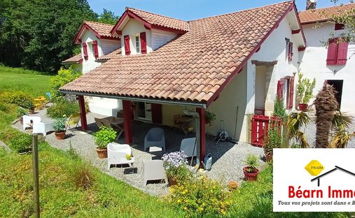 House in Saint-Cricq-du-Gave, Nouvelle-Aquitaine, France 1