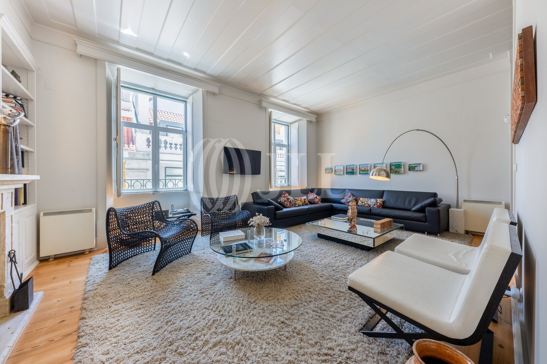 Apartment in Misericordia, Lisbon, Portugal 3 - 14168320