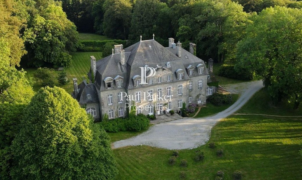 Château Guemene Sur Scorff 28 Rooms 1200 M2 On 13 Hectares