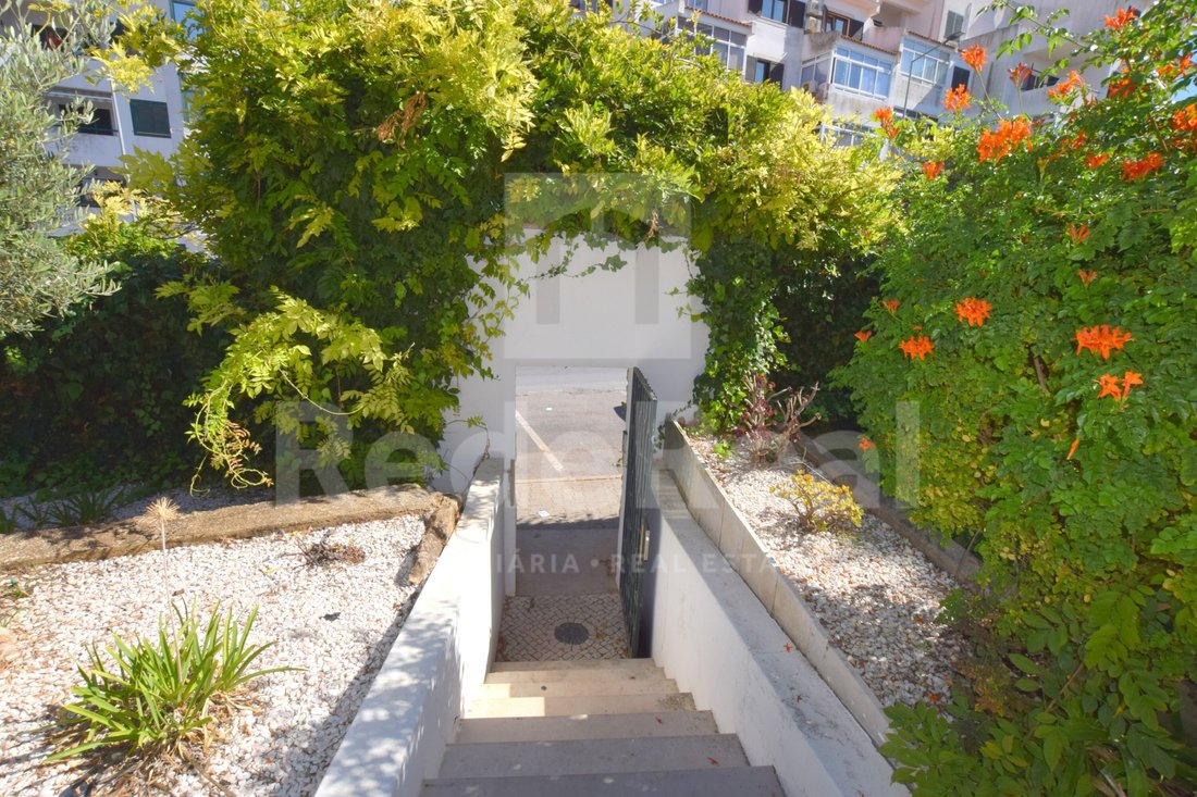 House in Olhos de Agua, Algarve, Portugal 2 - 13323181