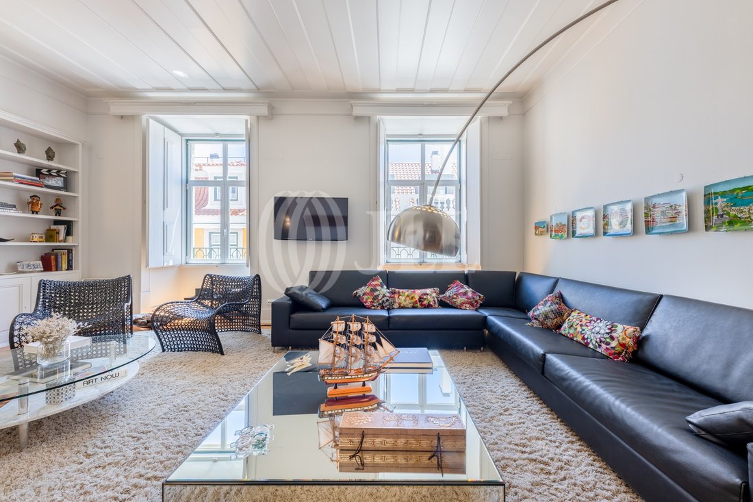 Apartment in Misericordia, Lisbon, Portugal 1 - 14168320