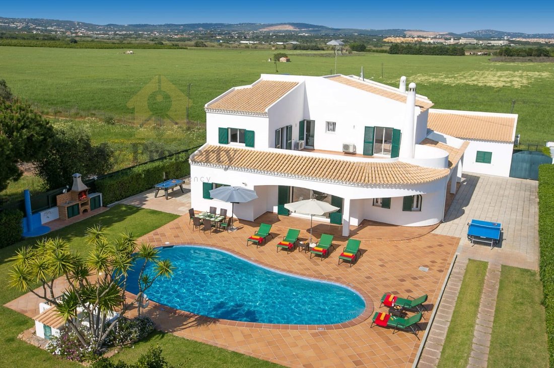 Villa in Praia dos Pescadores, Olhos de Agua, Portugal 1 - 16502872