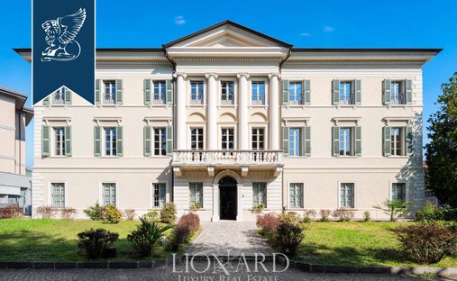 Villa in Brescia, Lombardy, Italy 1