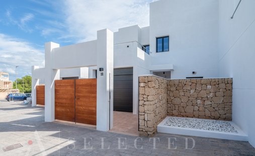 Chalet in Sant Josep de sa Talaia, Balearic Islands, Spain 1