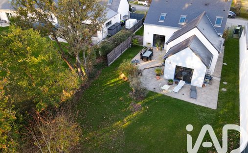 House 379m² Living Space, Great Comfort And Geothermal Energy