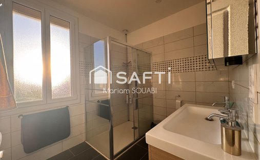 Castle for Sale in Pézenas, Occitanie, France