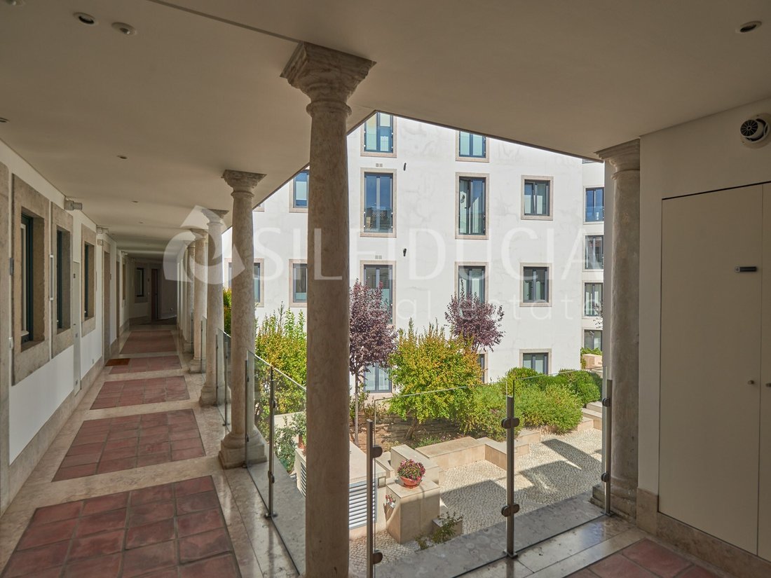 Apartment in Misericordia, Lisbon, Portugal 1 - 12798896