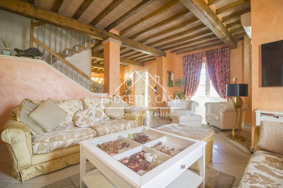 House in Capezzano Pianore, Camaiore, Tuscany 4 - 16716690