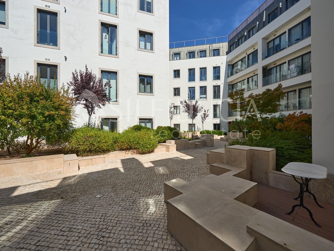 Apartment in Misericordia, Lisbon, Portugal 3 - 12798896