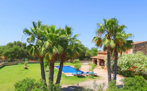 Casa de Campo en Felanich, Islas Baleares, España 1