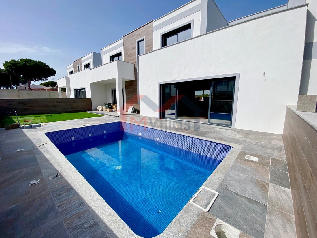 House in Olhos de Agua, Algarve, Portugal 1 - 13990834
