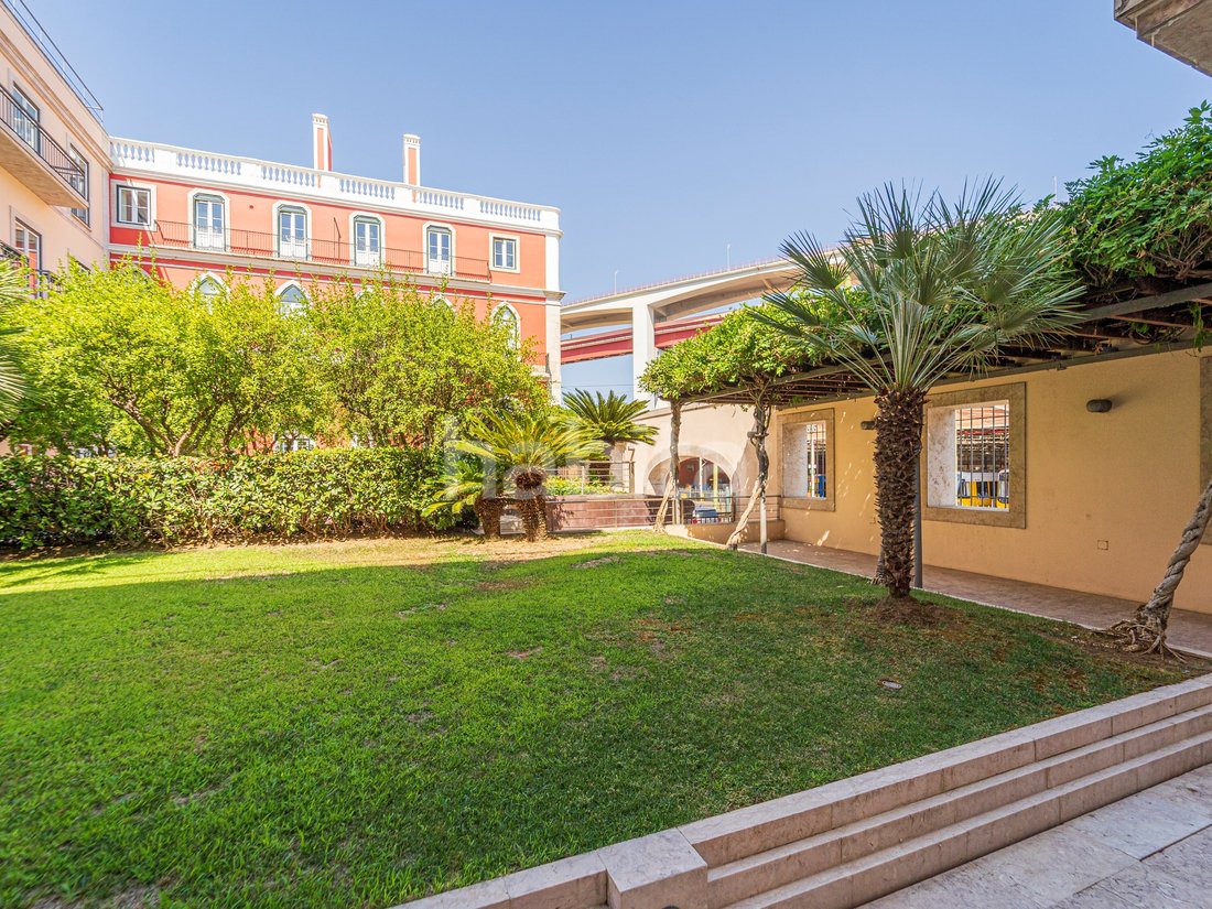 Appartamento a Alcantara, Lisbona, Portogallo 1 - 16260375
