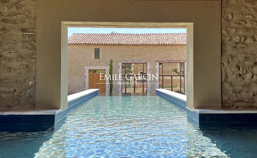 Villa in Cucuron, Provence-Alpes-Côte d'Azur, France 1