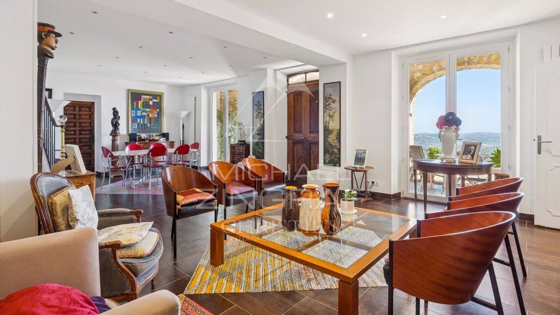 Villa in Grasse, Provence-Alpes-Côte d'Azur, France 2 - 16711211