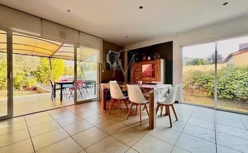 Castle for Sale in Mauguio, Occitanie, France