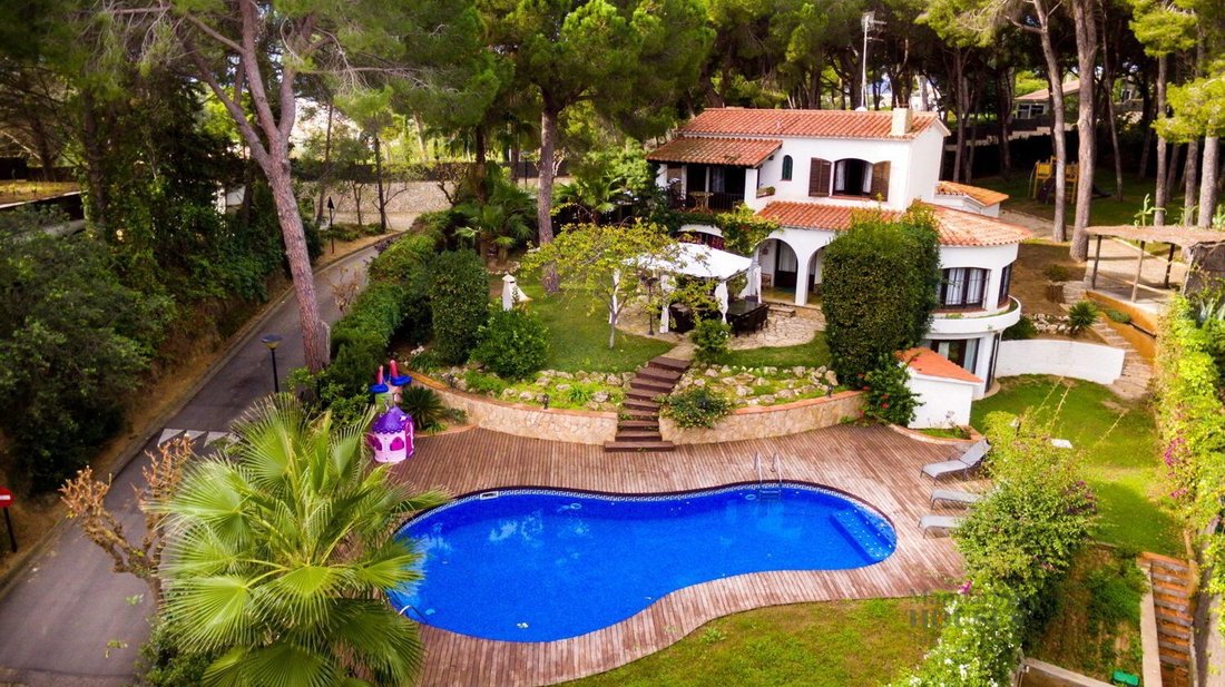 House in Lloret de Mar, Catalonia, Spain 5 - 13696344