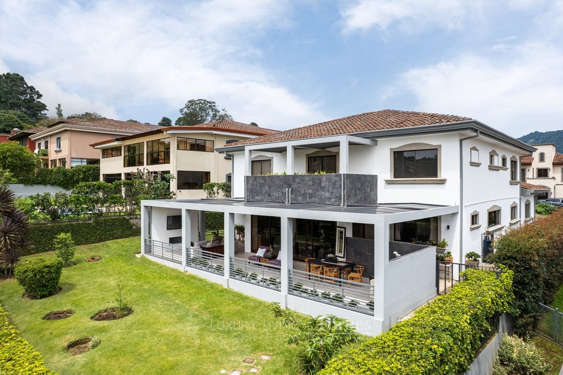 Condo in Tres Rios, Cartago Province, Costa Rica 1 - 14097801
