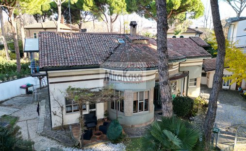 House in Center, Cervia, Emilia-Romagna 1