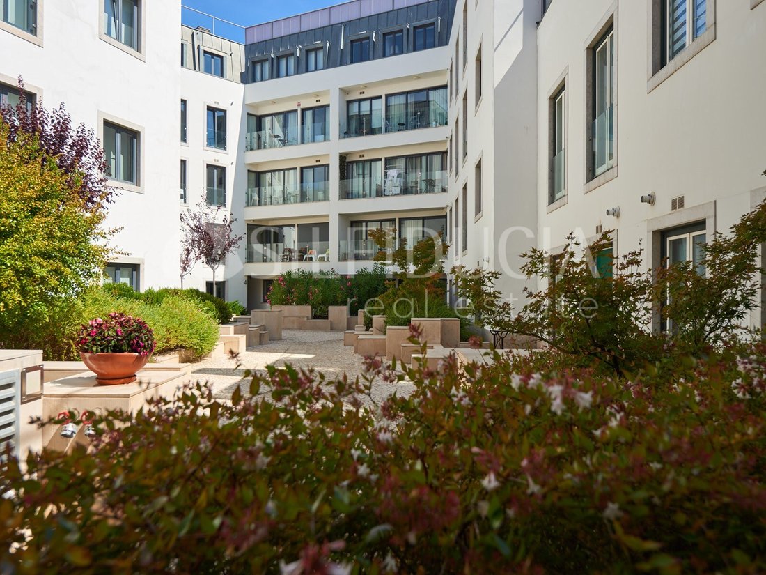 Apartment in Misericordia, Lisbon, Portugal 2 - 12798885
