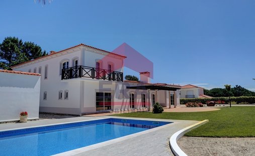 House in Amoreira, Leiria District, Portugal 1