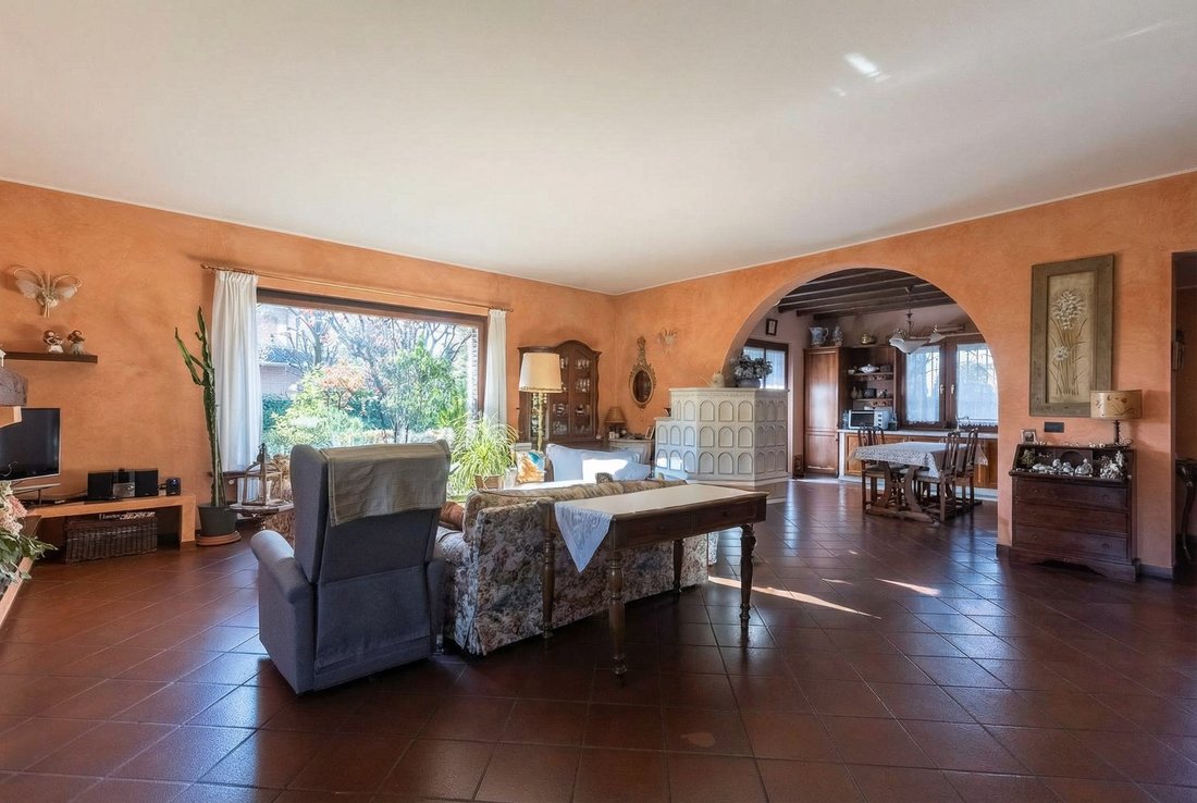 Villa in Vaprio d'Adda, Lombardy, Italy 3 - 16711081