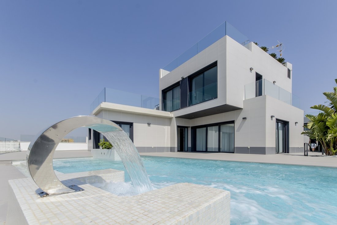 Chalet in Dehesa de Campoamor, Orihuela, Land Valencia 1 - 10812510