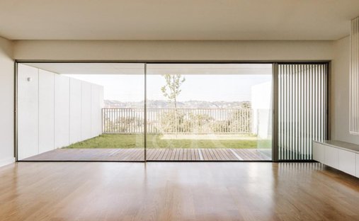 House in Alcantara, Lisbon, Portugal 1