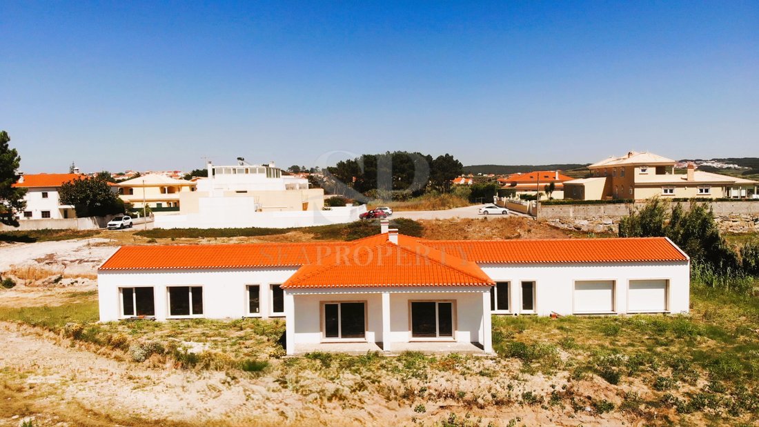 House in Ferrel, Leiria District, Portugal 1 - 16618035