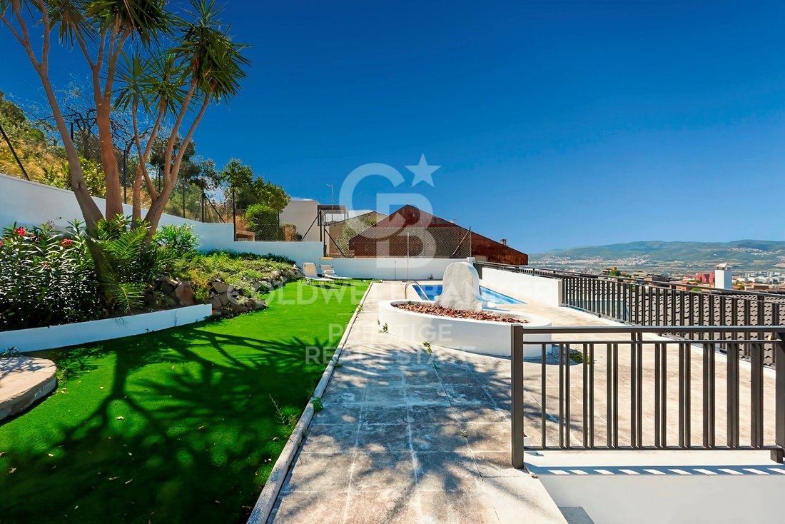 Villa in Esplugues de Llobregat, Catalonia, Spain 3 - 16374973