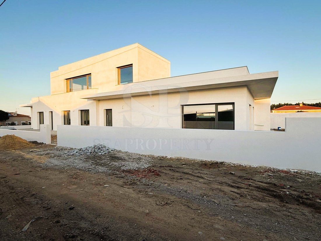 House in Atouguia da Baleia, Leiria District, Portugal 4 - 15639449
