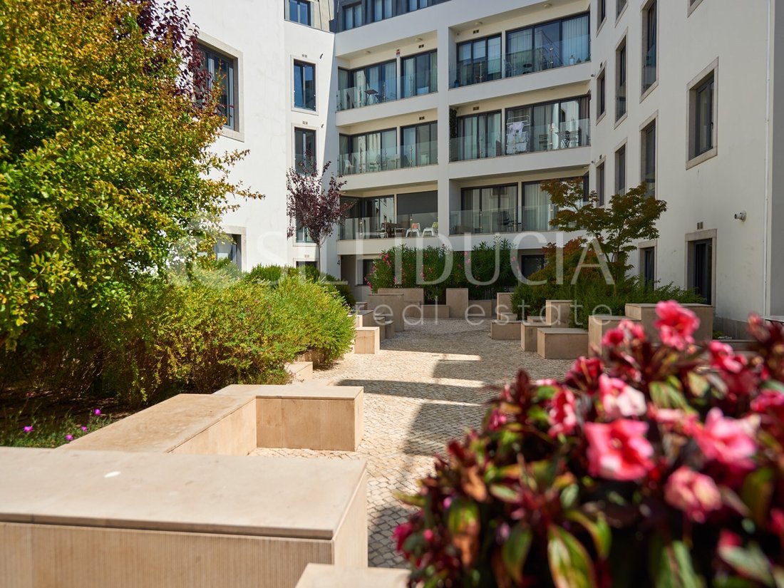 Apartment in Misericordia, Lisbon, Portugal 2 - 12798896