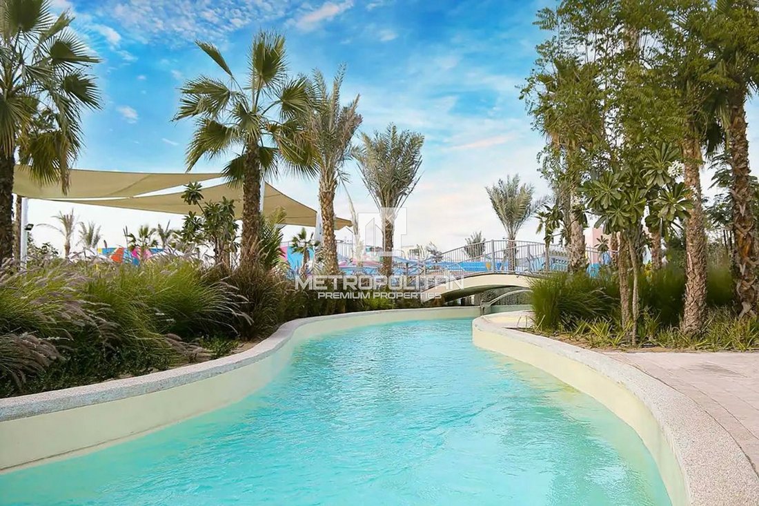 Townhouse in Damac Hills 2, Dubai, United Arab Emirates 5 - 16715903