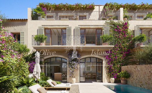 House in Santa Maria del Cami, Balearic Islands, Spain 1