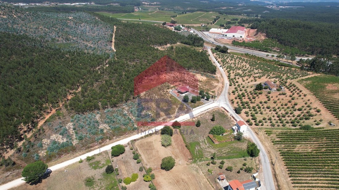 Land in Campelos e Outeiro da Cabeca, Lisbon, Portugal 3 - 15987668