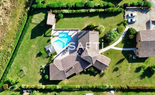 House in Fronton, Occitania, France 1