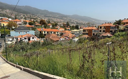 Land in Santo Antonio, Madeira, Portugal 1