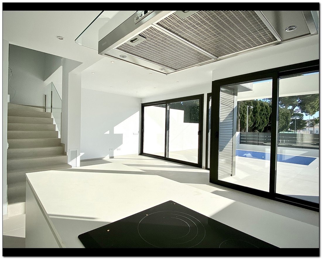 House in Empuriabrava, Catalonia, Spain 2 - 16392847