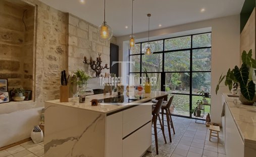 Castle for Sale in Périgueux, Nouvelle-Aquitaine, France