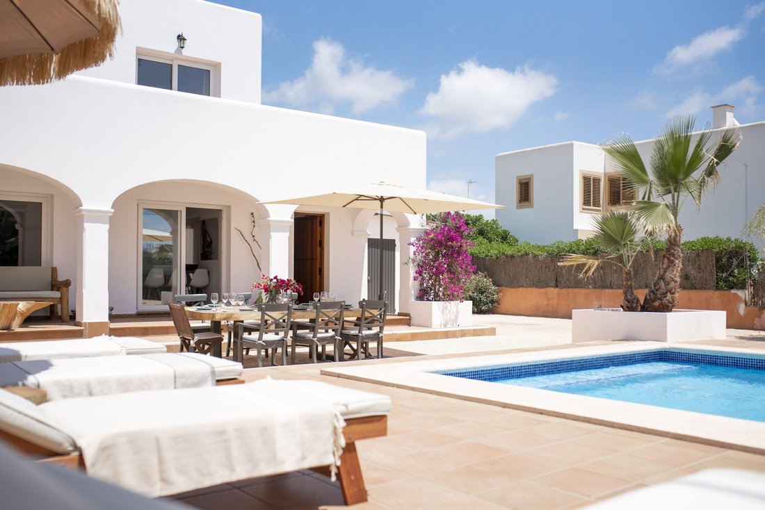 Villa in Sant Jordi de ses Salines, Sant Josep de sa Talaia, Balearic Islands 1 - 16704243