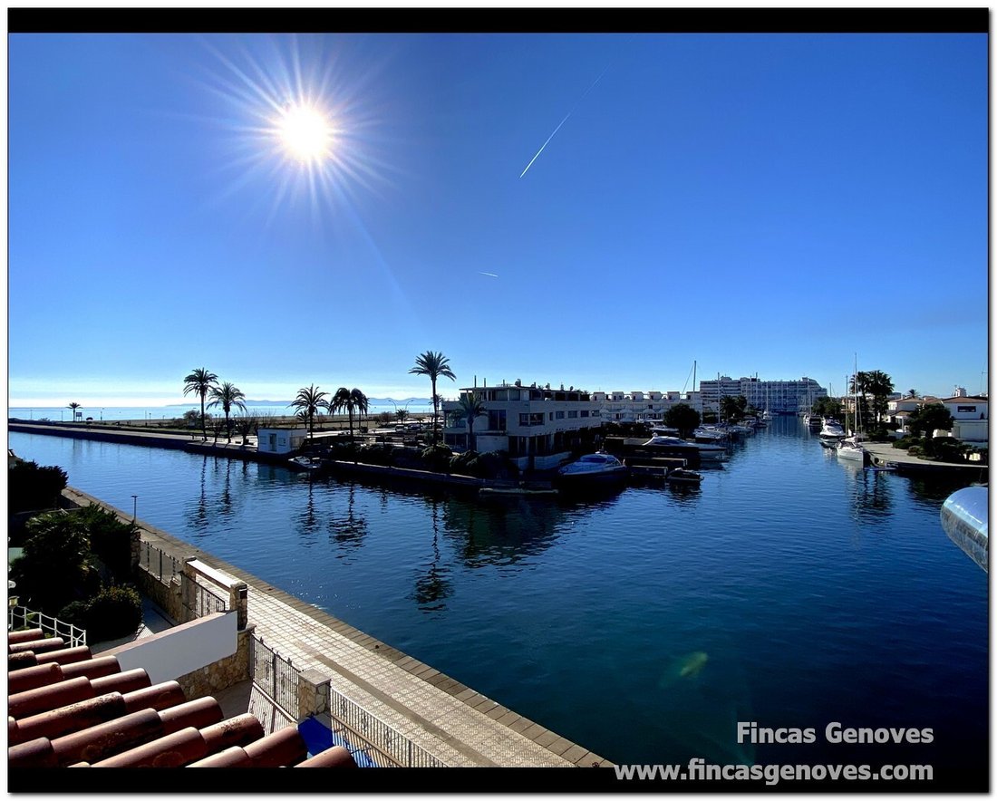 House in Empuriabrava, Catalonia, Spain 2 - 16392799